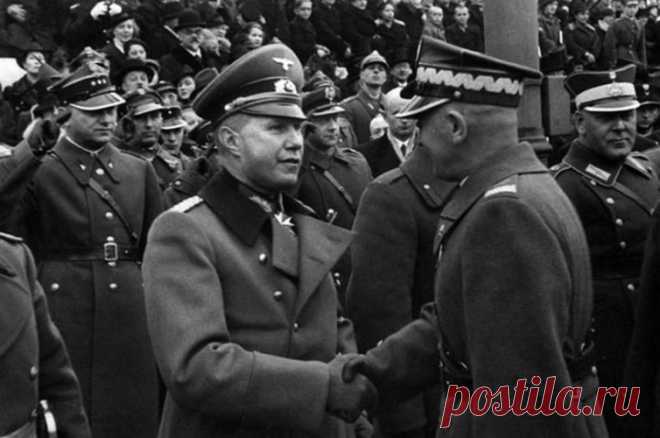 Уродливое детище Версальского договора Так в одном из своих выступлений, назвал Польшу нарком Иностранных дел СССР В.М. Молотов. Он для таких заявлений имел все основания. Польша была создана в 1918 году именно по итогам Версальского мира и Первой мировой войны...