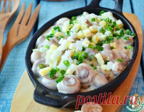 Грибы в сливках с рубленым яйцом – кулинарный рецепт