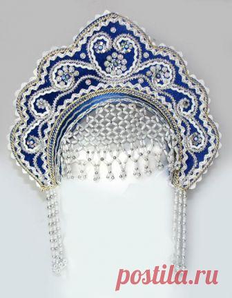 kokoshnik-of-snowmaiden | St. Petersburg with a multilingual accent