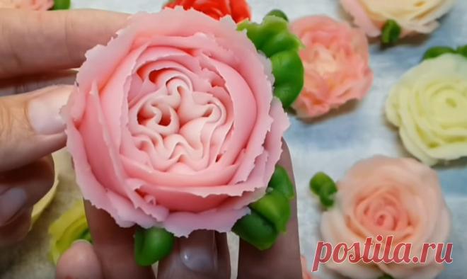 Такое украшение новогоднего стола простоит всю ночь и не растает