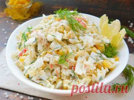 Салат из кальмаров и кукурузы - необычный и изысканный