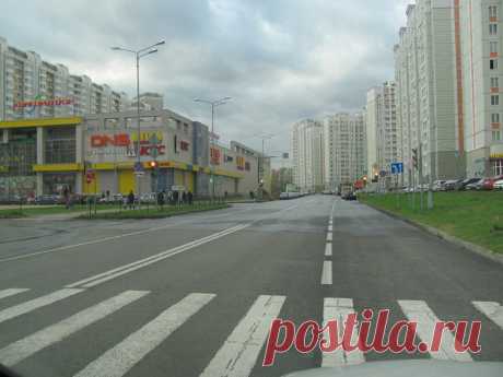Что имеет приоритет разметка или знаки?