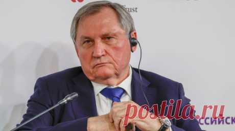 Шульгинов заявил, что власти обсуждают снятие частичного запрета экспорта бензина. Правительство обсуждает снятие частичного запрета на экспорт бензина Аи-95 и Аи-92, заявил глава Минэнерго России Николай Шульгинов. Читать далее
