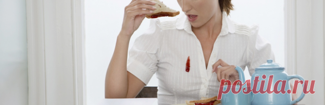 Как вывести старые желтые пятна на белой одежде в домашних условиях, чем отстирать?