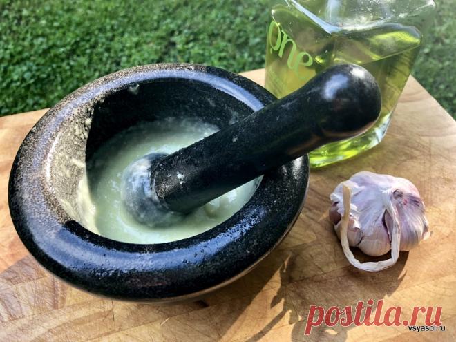 Айоли: с желтком или без желтка Заголовок этого поста, на первый взгляд, напоминает классический в своей бессмысленности спор между тупоконечниками и остроконечниками в романе Свифта. Но не будем торопиться с выводами.…