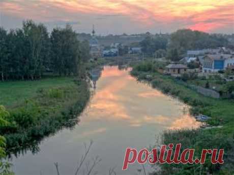 Закат солнца на реке Каменке (Суздаль)