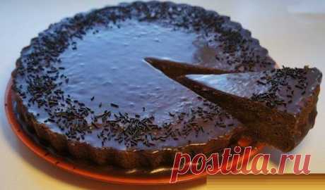 Неординарный шоколадный торт.