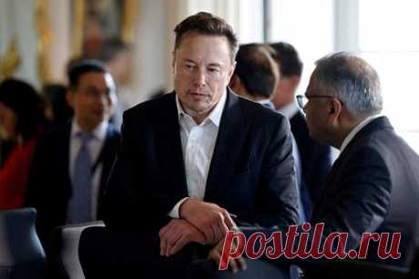Маск назвал лицемерием поставки США кассетных снарядов Украине. Миллиардер Илон Маск заявил о лицемерности поставок кассетных снарядов на Украину из США. По его словам, за этим решением последуют негативные последствия. Маск также подчеркнул, что США «всегда осуждали как зло» всех, кто применял кассетные боеприпасы в боевых действиях: «Судьба любит иронию, но ненавидит лицемерие».