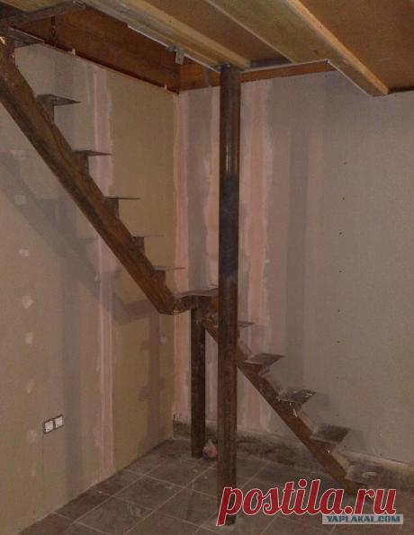 Кризис на дворе, строим дальше сами - простая лестница 


Ну что, кризис на дворе, строим дальше сами. Дошли руки до лестниц в доме, бегали до этого по черновым. Обзвонил всяких специалистов, узнал их конские ценники и решил - сам сделаю. Тем более есть н…