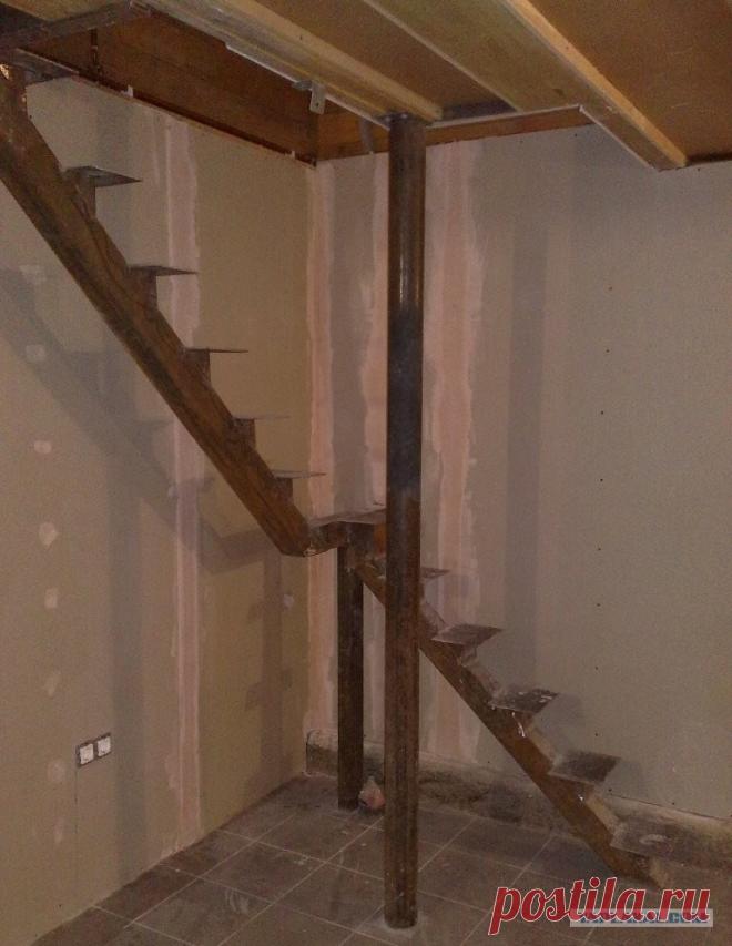 Кризис на дворе, строим дальше сами - простая лестница 


Ну что, кризис на дворе, строим дальше сами. Дошли руки до лестниц в доме, бегали до этого по черновым. Обзвонил всяких специалистов, узнал их конские ценники и решил - сам сделаю. Тем более есть н…