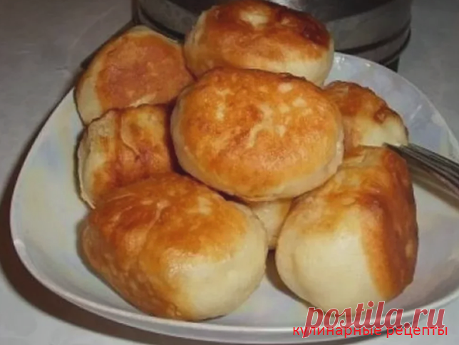 Мягкие и воздушные пирожки на быстром тесте.