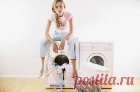 Все секреты быстрой и эффективной стирки для хозяек Казалось бы, что может быть проще – кинул в машинку вещи, засыпал порошок, нажал на кнопку и дождался свежего белья. Но мы подготовили все секреты стирки как машинной, так и ручной, а также подготовки белья