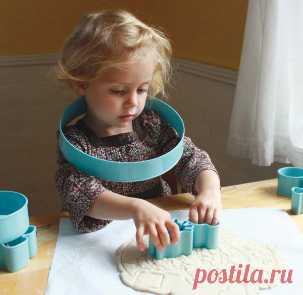 Как украсить дом к Новому году вместе с ребенком: три идеи для творческой семьи | Папамамам — МИФ