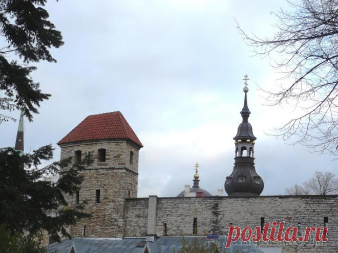 Прогулка по... Таллин.Первое письменное упоминание о Таллине появилось на карте мира в 1154, составленной арабским путешественником и географом аль-Идриси. В русских летописях Таллин назывался Колыванью (город Калева).