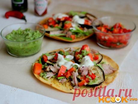 Мексиканская закуска тостадос - рецепт лепешки с курицей и овощами