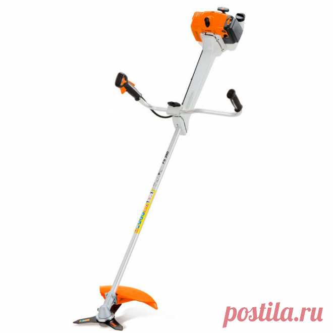 Кусторез Stihl FS 350 оснащен профессиональной антивибрационной системой, которая позволяет работать долго и без перерывов. Это незаменимо для работ на больших территориях. У него сдвоенный наплечный ремень. Кусторез обладает стальными пружинами, которые снижают уровень вибрации, передаваемой от двигателя и вращающегося режущего механизма. Соответственно вибрация на рукоятке практически не ощущается. Полные технические характеристики смотрите на сайте.