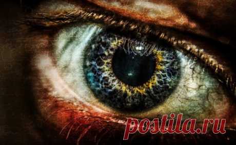 ОСЛАБИТЬ ПРОТИВНИКА 
РВУТ ФОТО КРЕСТООБРАЗНО И ПРИ ЭТОМ ЧИТАЮТ :
" КРЕСТОМ СИЛЫ ЛИШАЮ , 
КРЕСТОМ ЩИТЫ РАЗРУШАЮ. 
ОГНЮ ПРЕДАЮ, ТО ЧТО БЫЛО 
ДЫМОМ ПУЩУ. АМИНЬ. " 
ФОТО СЖЕЧЬ И ПЕПЕЛ РАЗВЕЯТЬ.