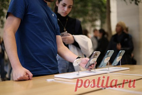 Apple выпустит стеклянный iPhone