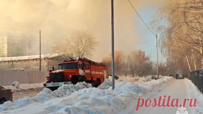 В следственном комитете назвали предварительную причину пожара в педколледже в Новосибирске. Пожар в педагогическом колледже в Новосибирске, предварительно, произошел из-за замыкания электропроводки. Об этом сообщает пресс-служба СУ СК РФ по региону. По данным ведомства, по факту возгорания в учебном заведении проводится ...