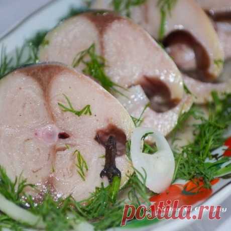 СКУМБРИЯ, МАРИНОВАННАЯ В ЯБЛОЧНОМ УКСУСЕ