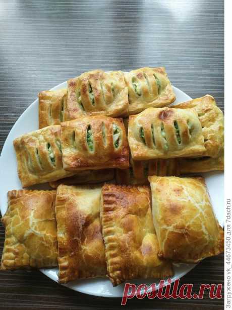Пирожки из слоёного теста. Быстро и вкусно
