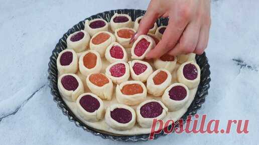 Беру мармелад, слоеное тесто и готовлю 