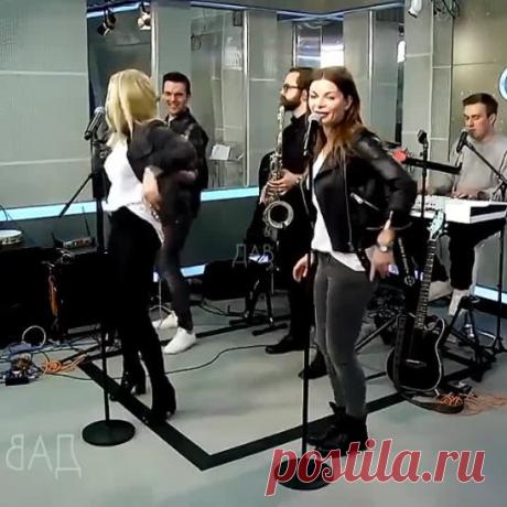 СТАРАЯ ПЕСНЯ ВОЗРОДИЛАСЬ....