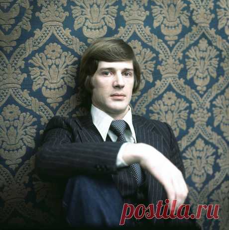 Александр Абдулов