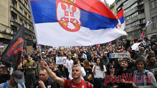 Посол России рассказал, когда усилятся протесты в Сербии