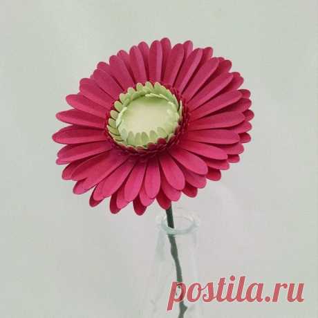 NEW!  The gerbera daisy!

Available at the April @clevelandflea next Saturday!  Or pre-order yours for shipping or pick up - email anji@loveanji.com.  Lots of colors available!  #paperflowers #gerberadaisy #cleflea #flowersthatlast