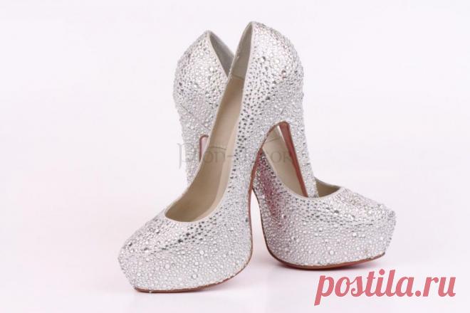 12 проклятых. Обувь, от которой пострадала каждая женщина
