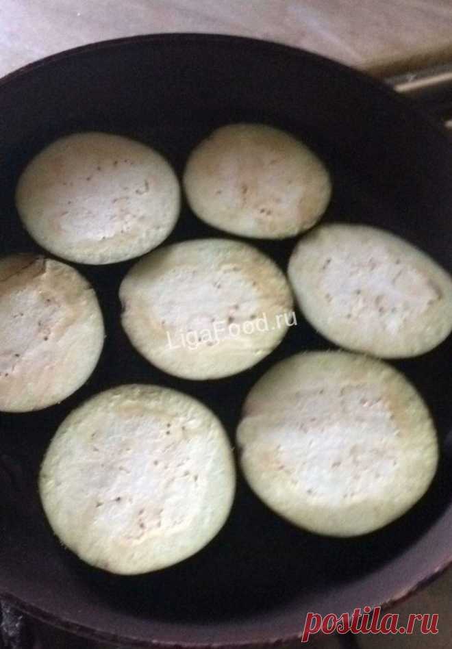 Баклажаны под курицей с картофельным пюре