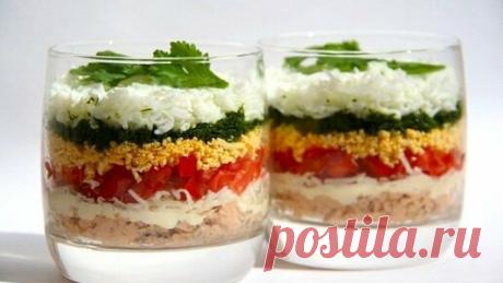 Легкие салаты с курицей https://sovkusom.ru/legkie-salaty-s-kuricey/