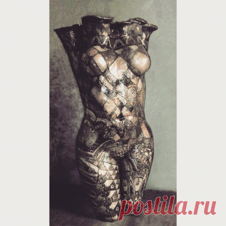 @vaal_day в Instagram: «Ваза H-720mm каменная масса, высокий обжиг 1270℃, подразумевая графика, соли, золото и иррезир... на заказ...» 124 отметок «Нравится», 1 комментариев — @vaal_day в Instagram: «Ваза H-720mm каменная масса, высокий обжиг 1270℃, подразумевая графика, соли, золото и иррезир...…»