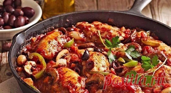 Тушеная курица со сладким перцем