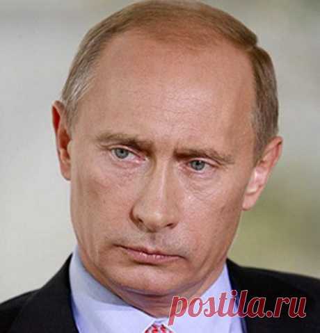 ОН УМЫВАЕТ РУКИ