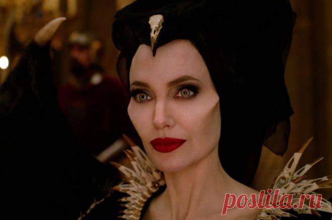 Анджелина Джоли рассказала о разработке новой части «Малефисенты». Последняя - вторая - часть вышла в 2019 году.