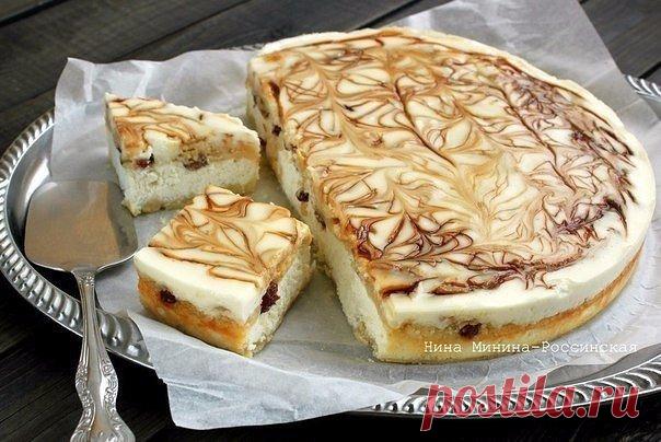 Творожное пирожное – улучшенная королевская ватрушка 
Автор: Нина Минина-Россинская

Рецепт такого творожного пирожного я увидела в блоге у flamebelle. В основе пирожного знакомая многим королевская ватрушка, но с более солидным слоем творожной начинки и политая сверху приятным кремом. В итоге получается сочный и очень вкусный вариант.
Показать полностью…