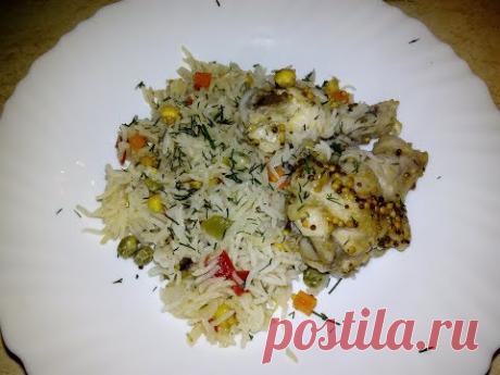 Рис с овощами и крылышками в духовке .( рекомендую всем)