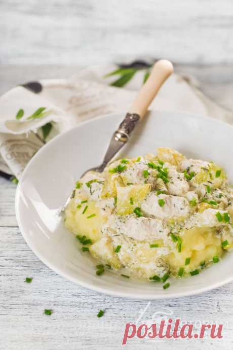 Курица с кабачками в сметане