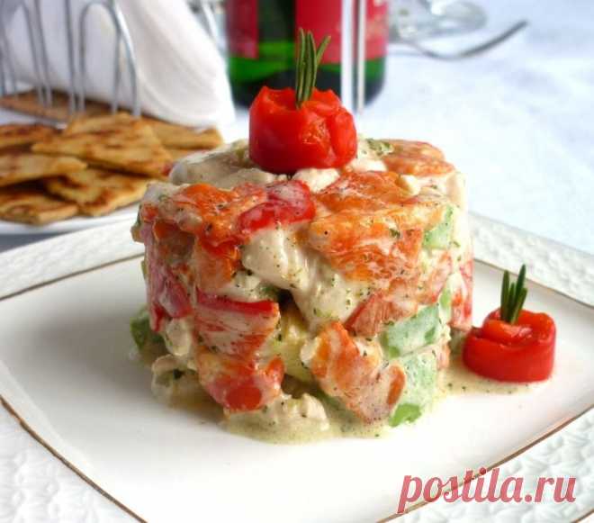Салат из курицы,запеченого перца и авокадо. Рецепт c фото, мы подскажем, как приготовить!