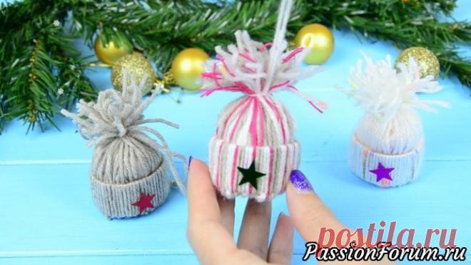 Очень классные шапочки из ниток. | новогодние подарки,поделки и костюмы