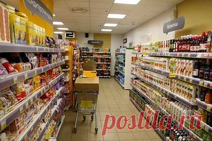 В России оценили ситуацию с ценами на продукты. Летом и в сентябре цены на продукты в России продолжат снижаться, считает вице-премьер Виктория Абрамченко. Она отметила, что правительство оценивает ситуацию положительно. Абрамченко надеется, что «продовольствие не добавит в инфляцию никаких неприятных пунктов». Несмотря на продуктовую дефляцию, цены в стране растут.