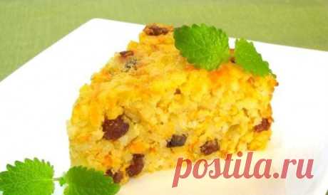 Запеканка с рисом, яблоками и изюмом