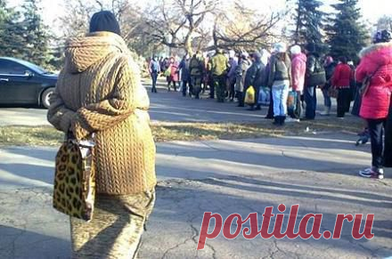 «Женский батальон гнева». Разъяренные местные жительницы изгнали террористов из Фащевки — LifeINVEST Новини України і Світу