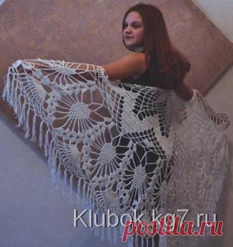 Белая шаль с крупными ананасами | Клубок