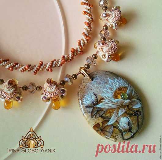 Купить Лотос Колье - бежевый цвет, нежное украшение, лотос, лаковая миниатюра, бежевый, яшма