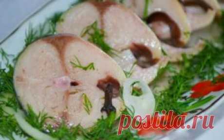 Скумбрия по вкусу как красная рыба: секрет в особом маринаде!
