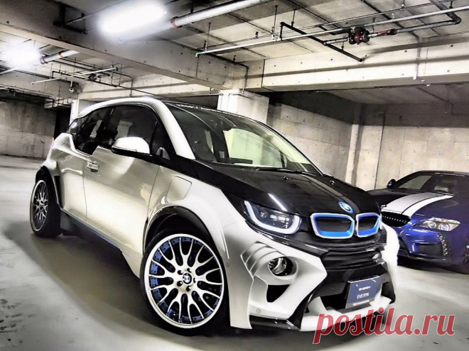 Смотри! BMW i3 2018 года: новое поколение электромобиля BMW i3 – это один из двух существующих в настоящее время представителей высокотехнологичных гибридных и полностью электрических автомобилей, разработанных