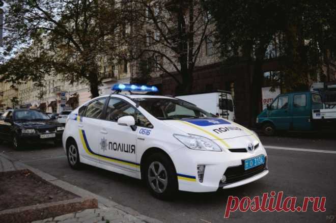 Украинская полиция показала видео из Чернигова с ранеными боевиками ВСУ. Российские военные ударили по гостинице «Профсоюзная», где располагались боевики ВСУ.